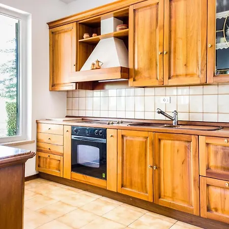 Carini With 3000 Mq Garden & Heated Pool * Castelnuovo del Garda