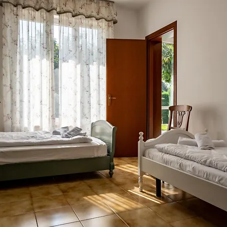 Holiday home Carini With 3000 Mq Garden & Heated Pool *