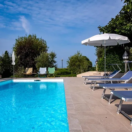 Holiday home Carini With 3000 Mq Garden & Heated Pool Castelnuovo del Garda