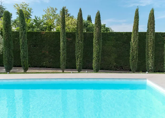 Carini - Garda Nyaraló *