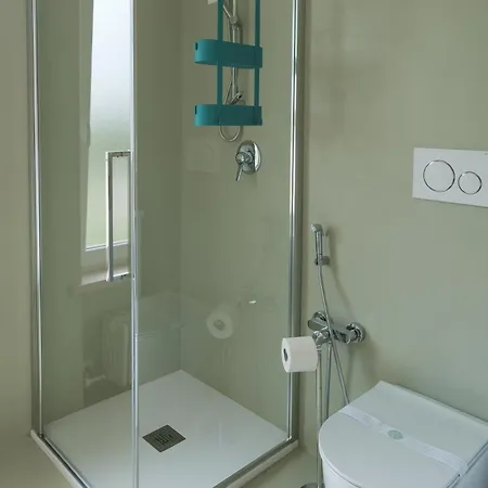 Carini With 3000 Mq Garden & Heated Pool
